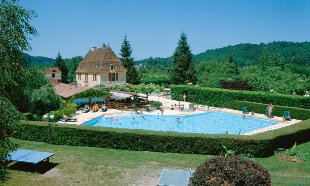 La Riviere Camping Hotel