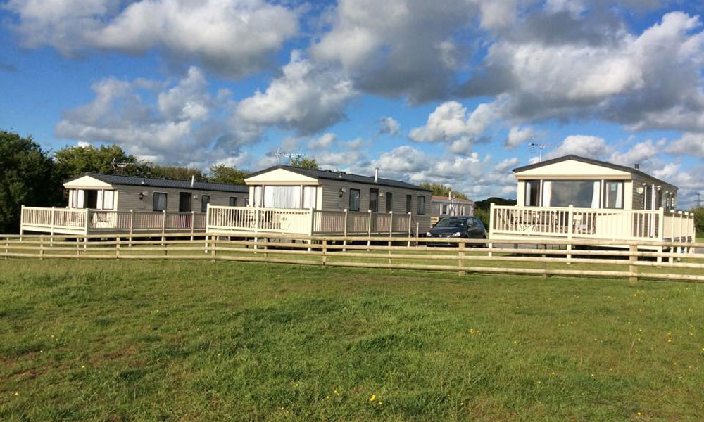 Noteworthy Farm Caravan and Campsite