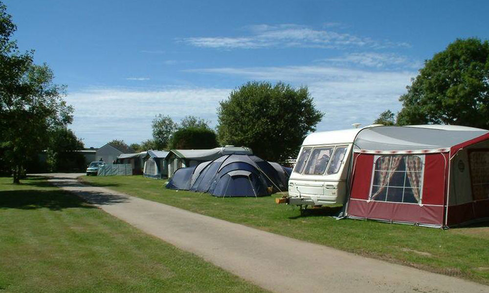 Riverside Holiday Park