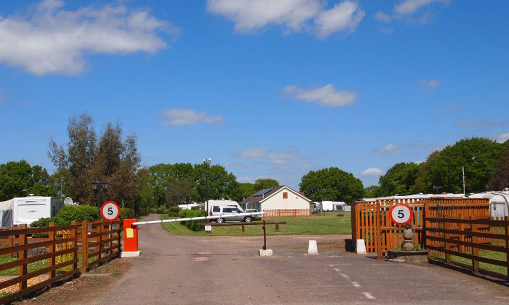 Woolsbridge Manor Farm Caravan Park