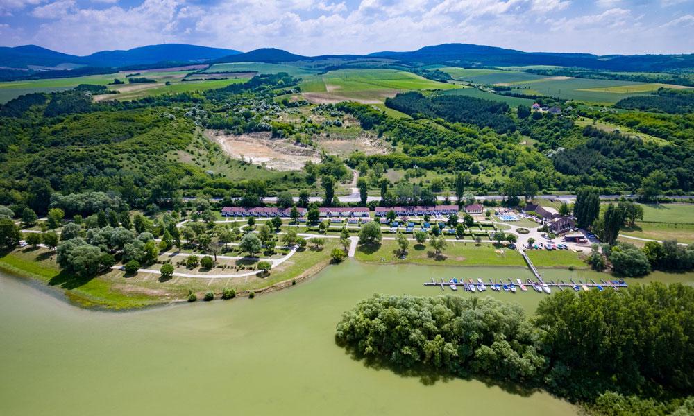 Éden Camping & Yacht