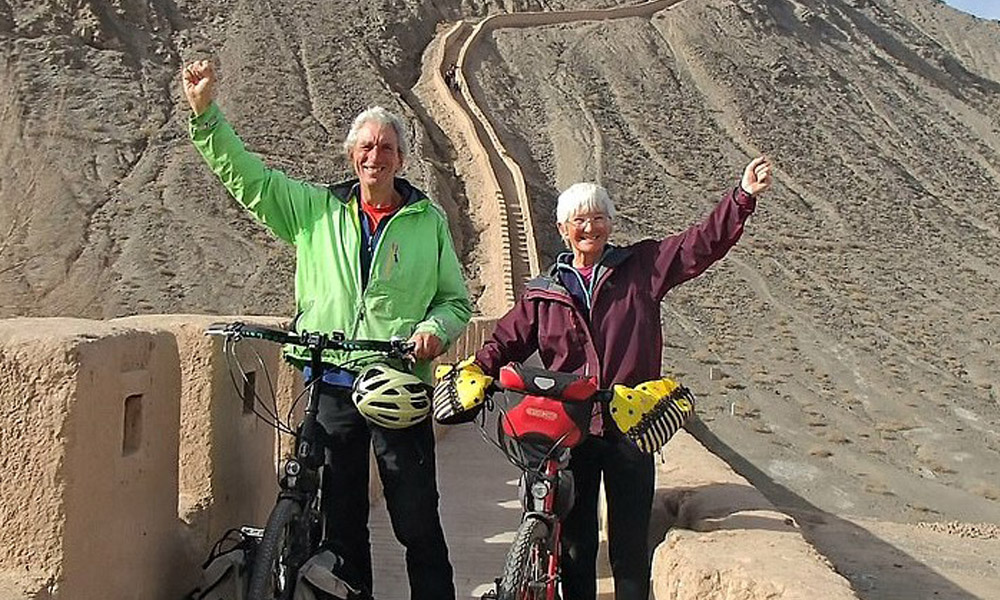 Grandparents travel across 16 countries from Britain to the Great Wall of China